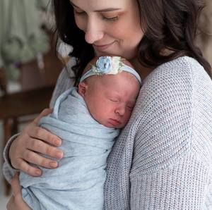 Meet your Posher, Holly